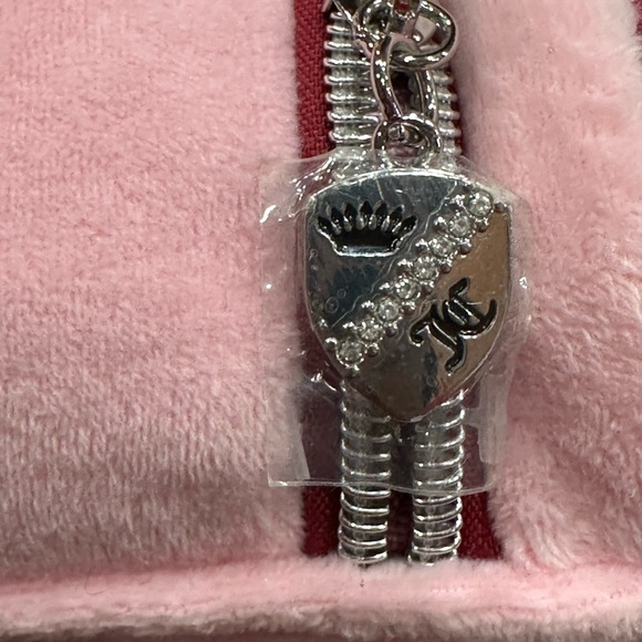 Juicy Couture Pink Cosmetic Bag - Picture 5 of 6